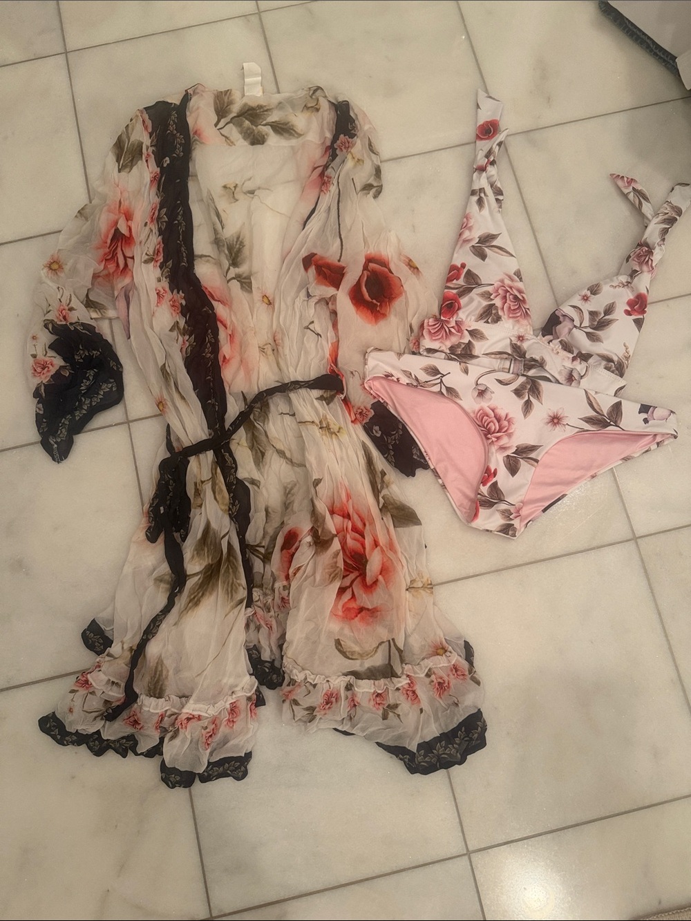 Agua Bendita Pink Floral Bikini Set with Sheer Floral Kimono (Top S & Bottoms L)